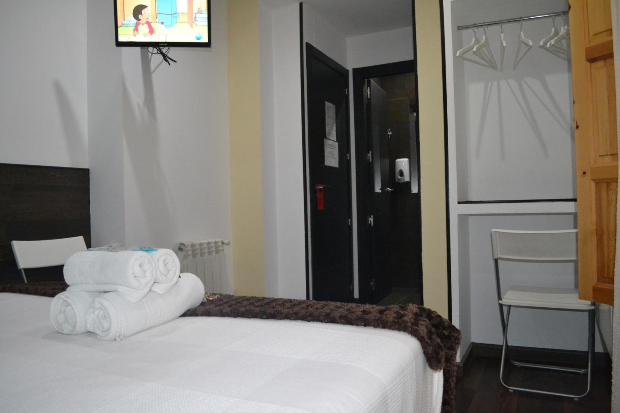 Hostal El Brezo — Photos 2